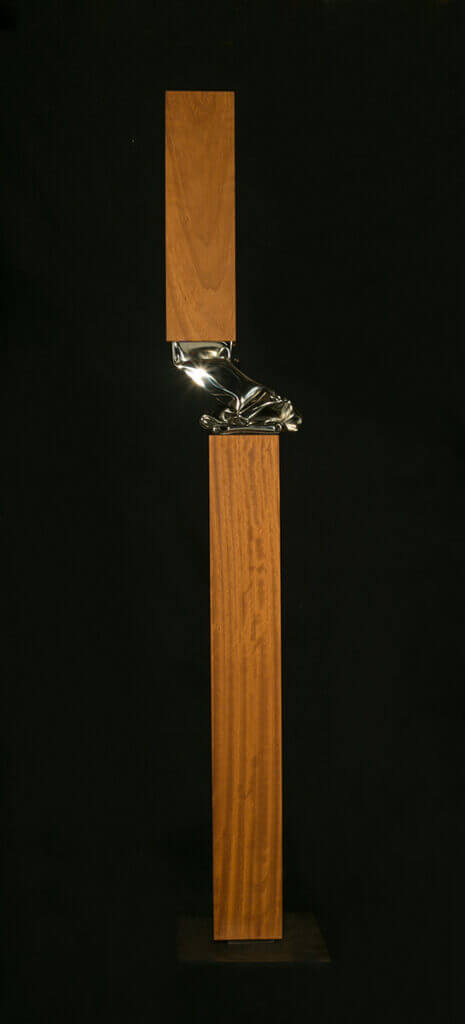 Photo sculpture Colonne d'harmonie bois. Bois (iroko), inox - 155 x 20 x 16 cm