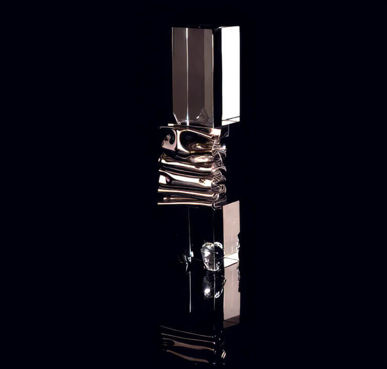 Photo sculpture Portes de l’invisible. Inox, cristal – 39 x 11 cm