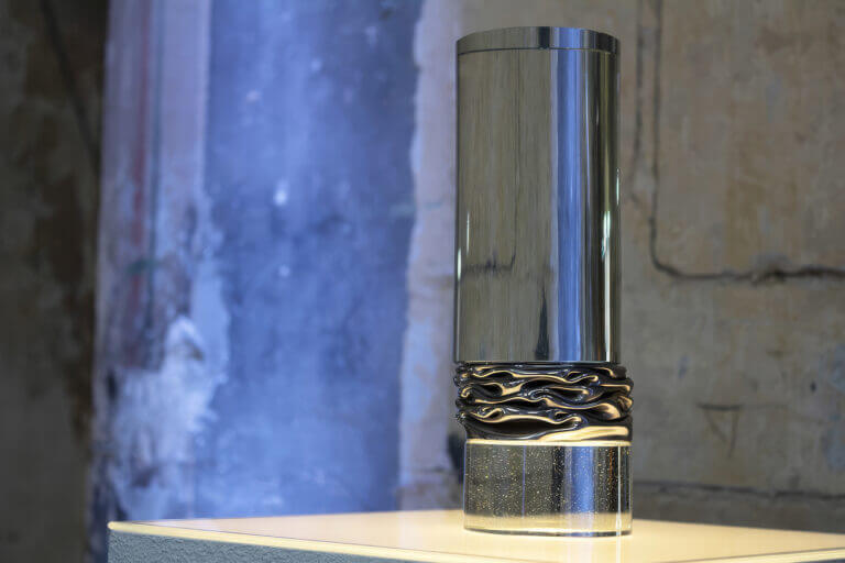 Photo sculpture Spirale. Acier, verre – 25 x 9 cm