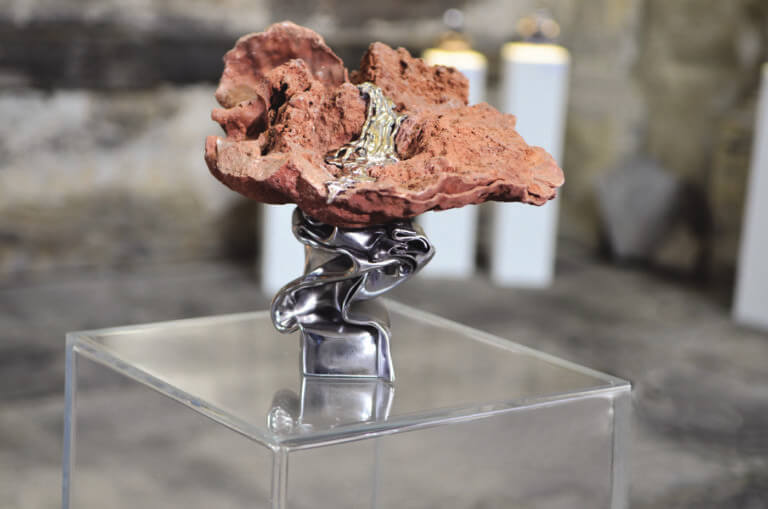 Photo sculpture Impermanence. Acier, bronze, terre silicifiée - 26 x 35 cm