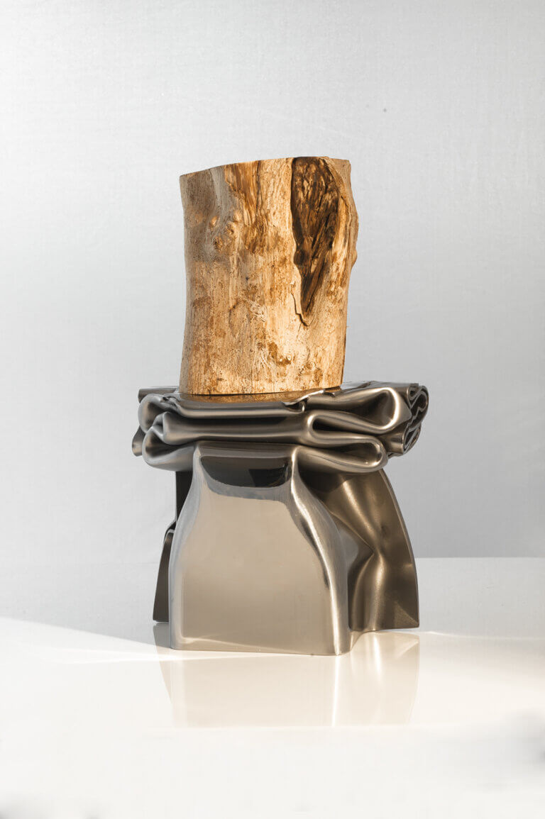 Photo sculpture Ancrage. Acier, ébène - 121 x 13 x 11,5cm