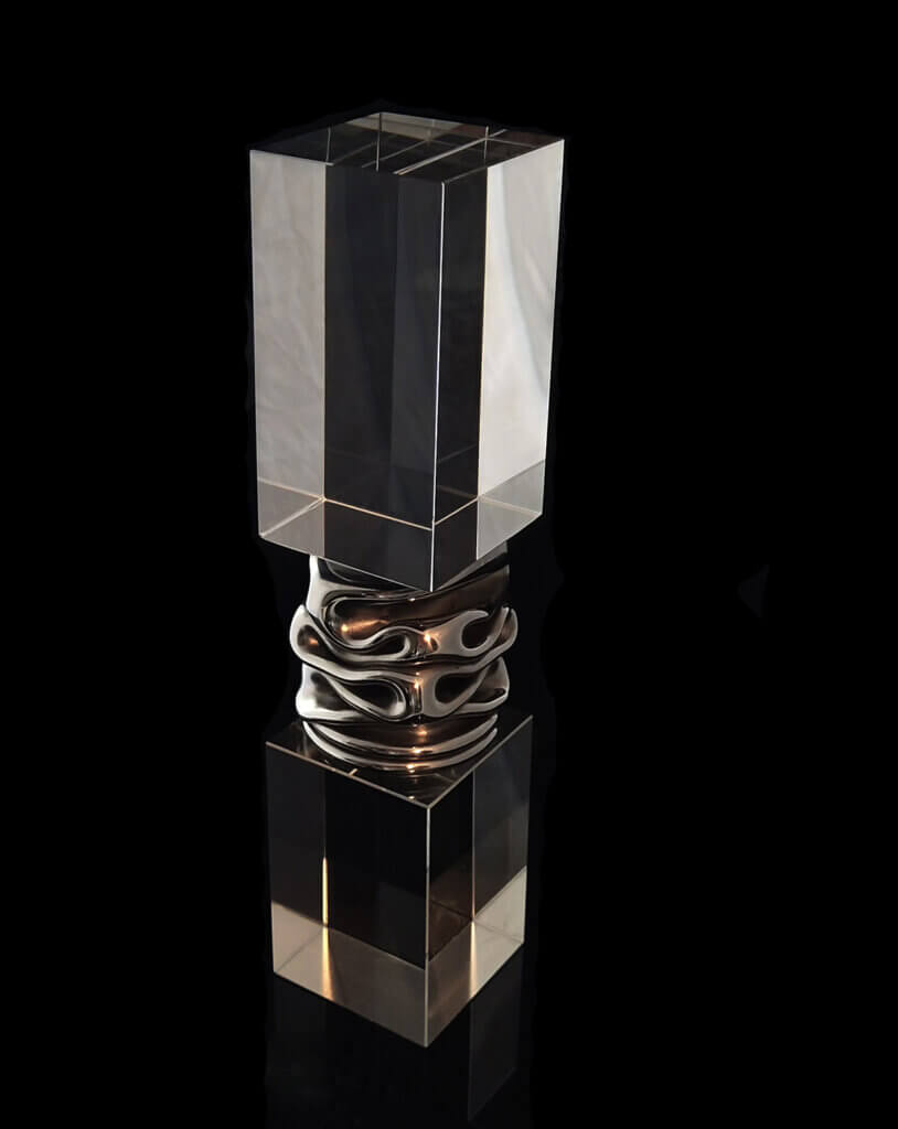 Photo sculpture Corps et Ame. Inox, cristal – 24 x 7 x 7 cm