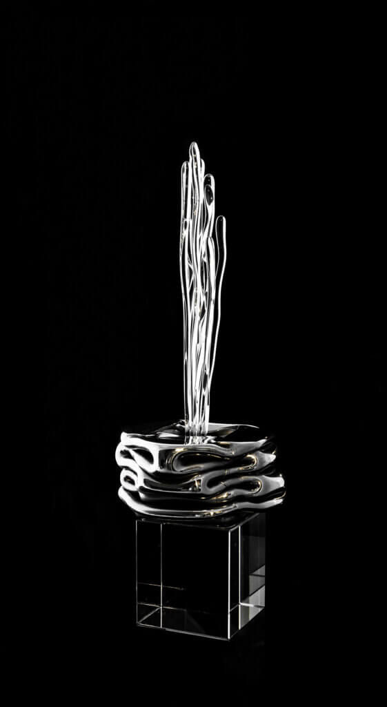 Photo sculpture Jaillissement. Acier, verre, cristal – 28 x 10 x 10 cm