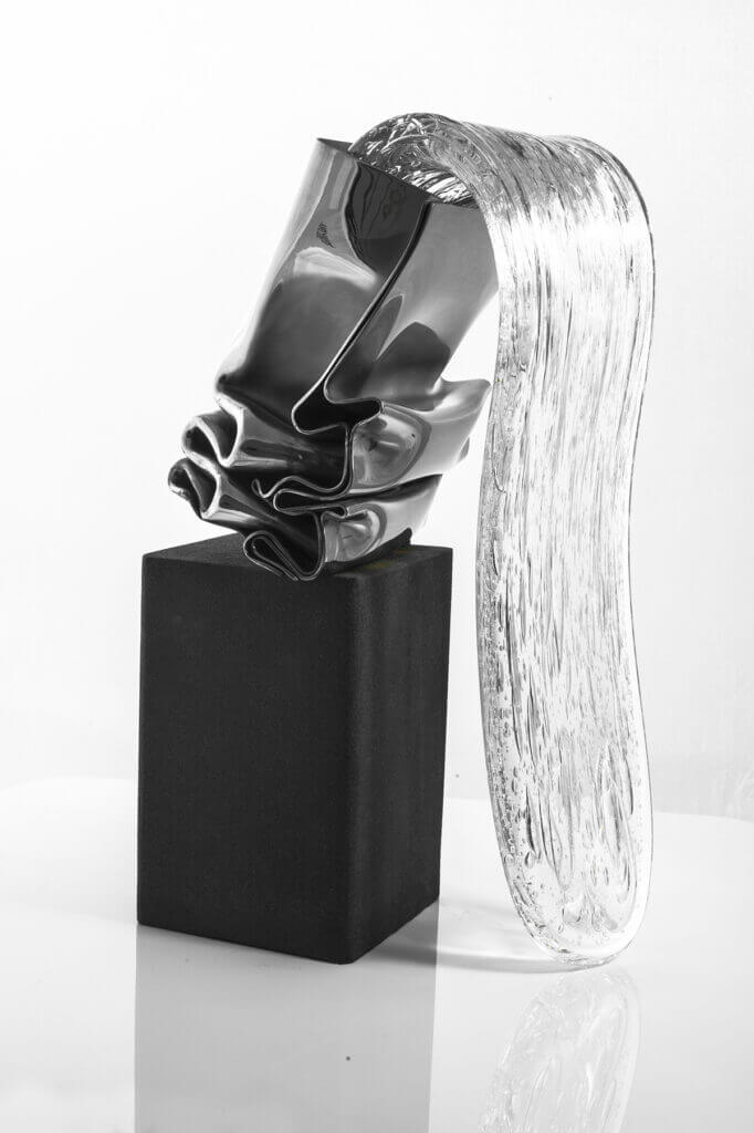 Photo sculpture Résurgence. Inox, acier corten, verre – 32 x 20 x 13 cm